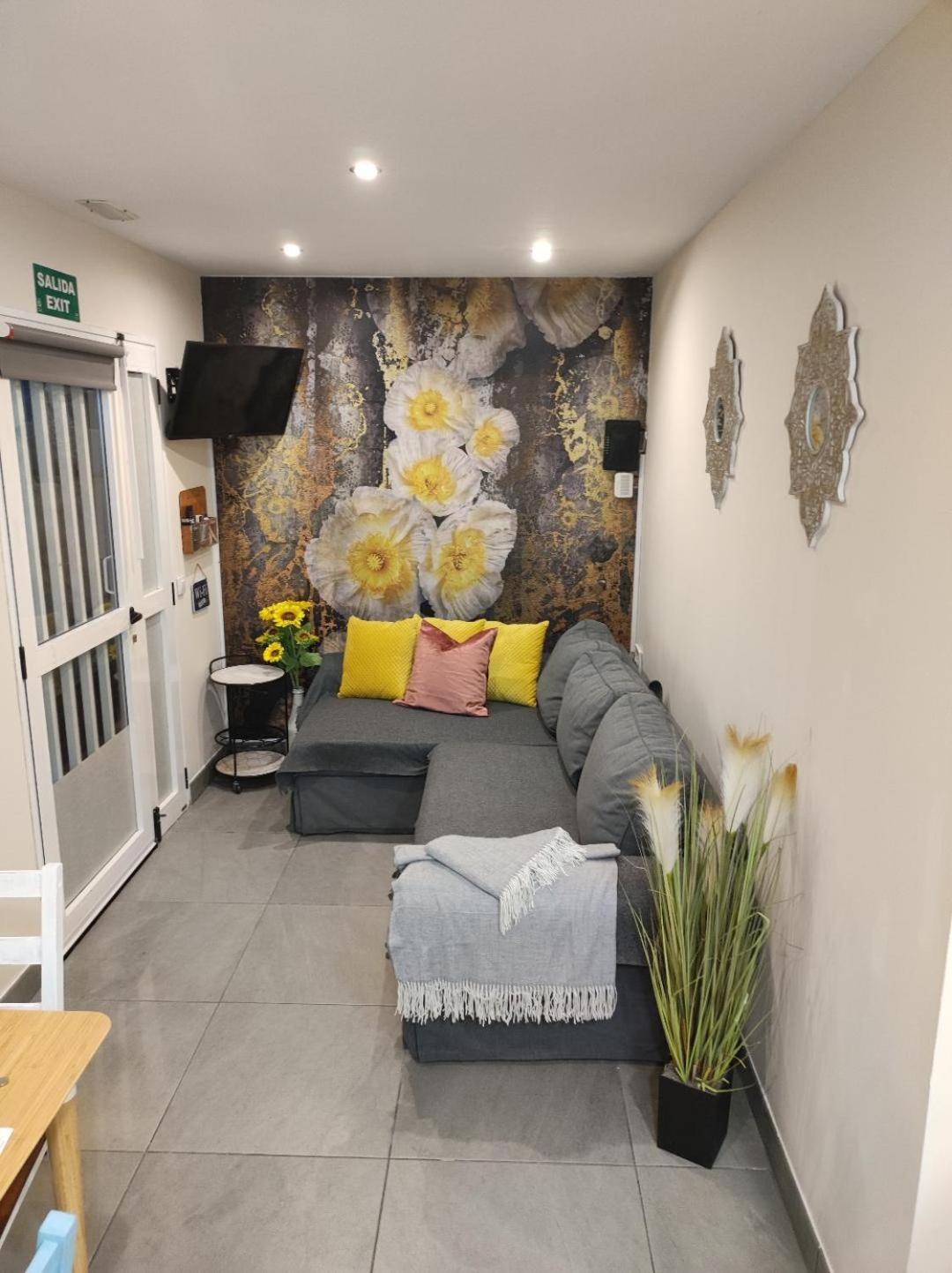 Center Flat Puerto Del Carmen Near The Beach Natural Elements Apartment Luaran gambar